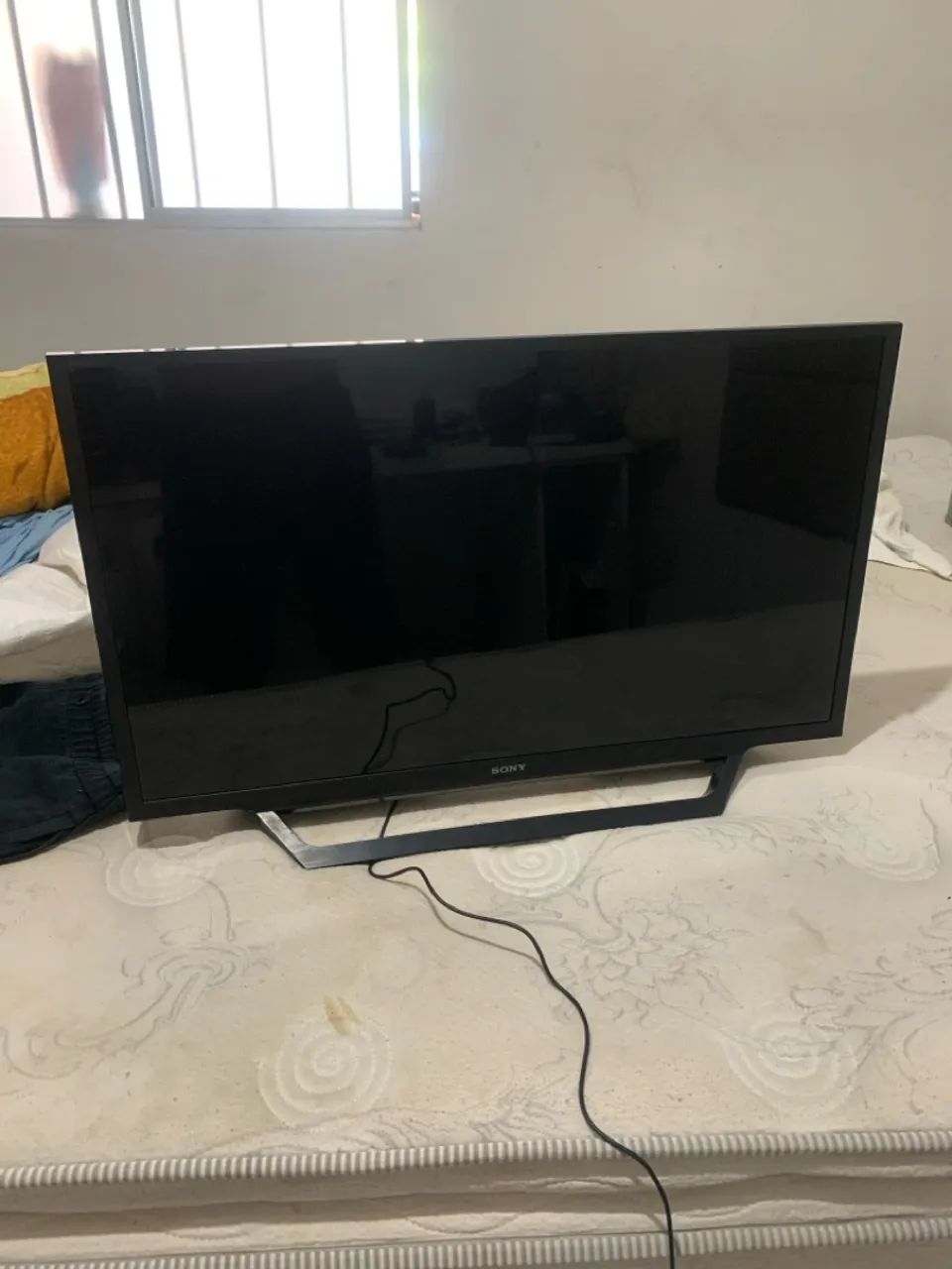 VENDO TV32 POLEGADAS SONY! SMART - Foto 2