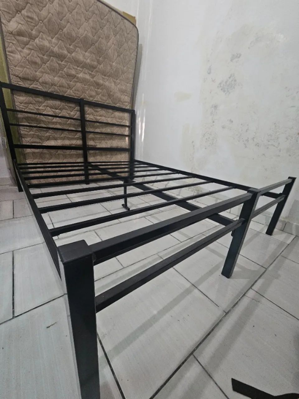 Suporte de cama de metal - Foto 2