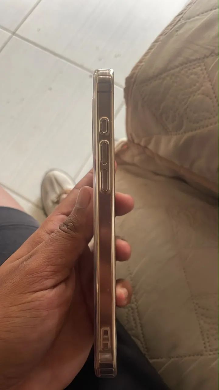 iPhone 16 pro max - Foto 2