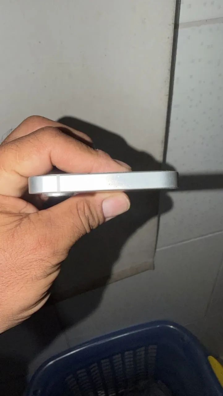 Vendo IPhone 16e - Foto 5