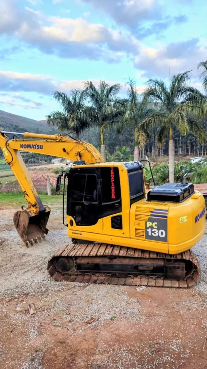 Escavadeira Komatsu PC130 Ano 2013 
