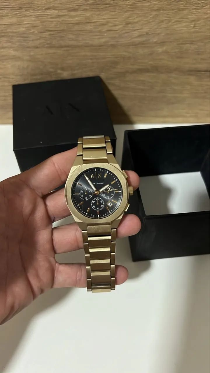 Relógio Armani elegante