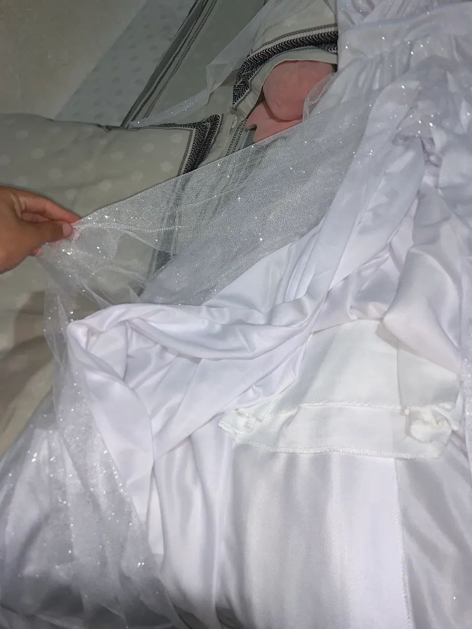 Vestido de Noiva Longo Brilhoso - Foto 3