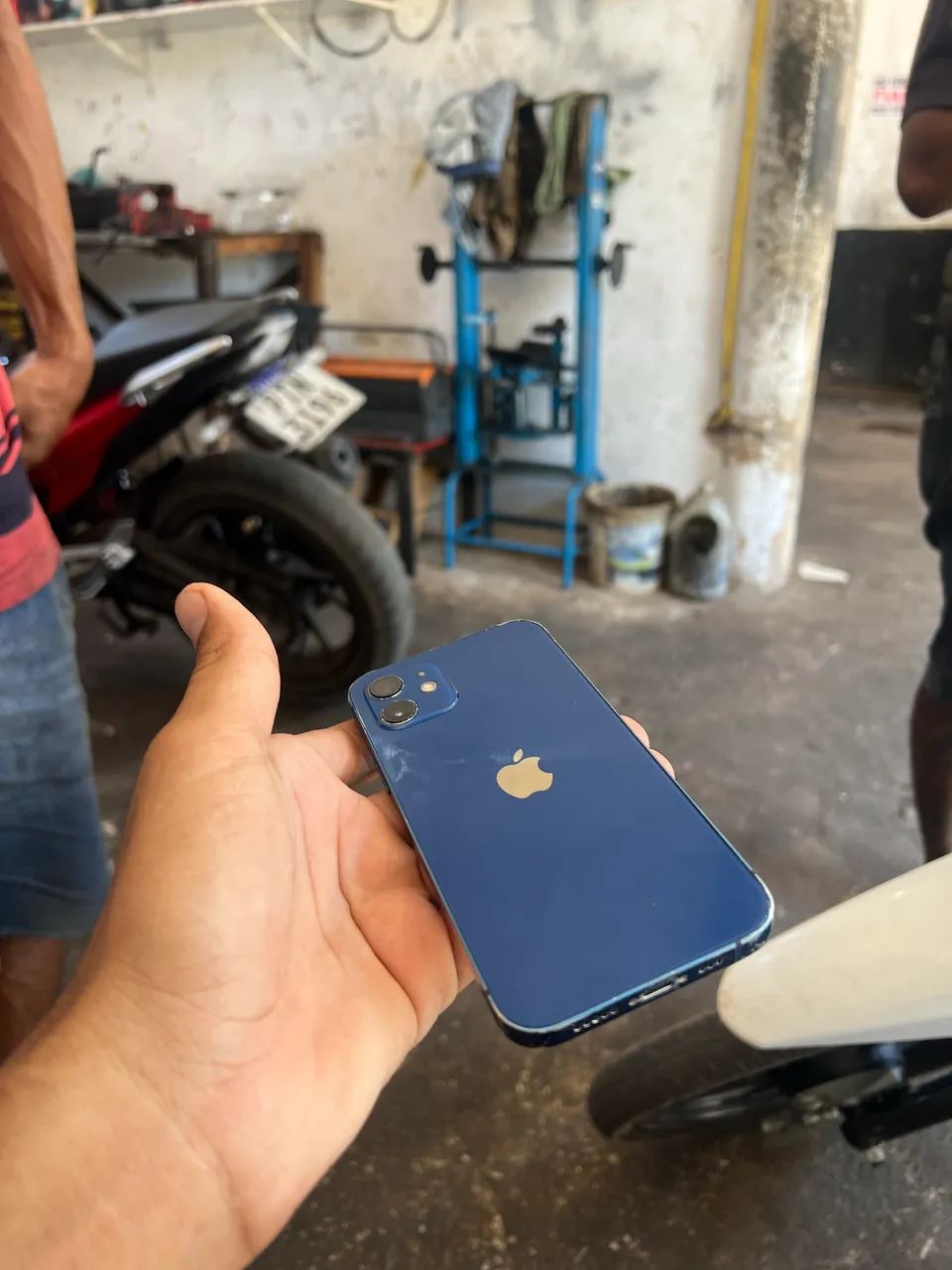 iPhone 12