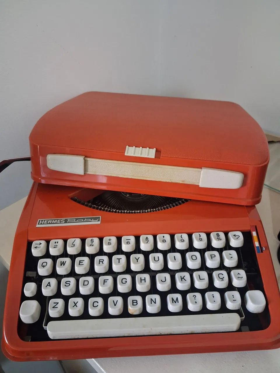 Máquina de escrever antiga  - Foto 3