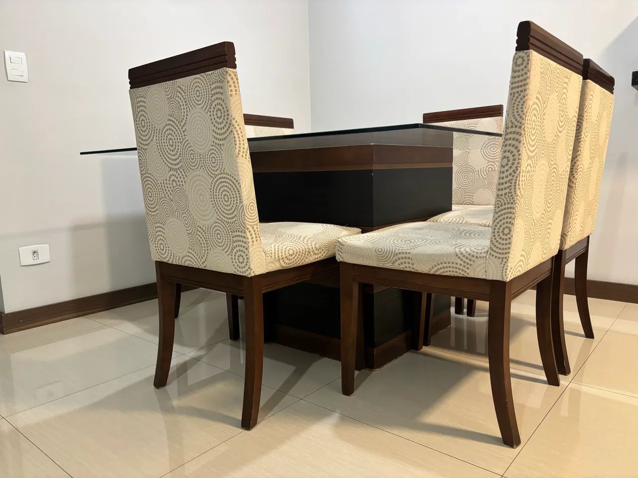MESA DE JANTAR 