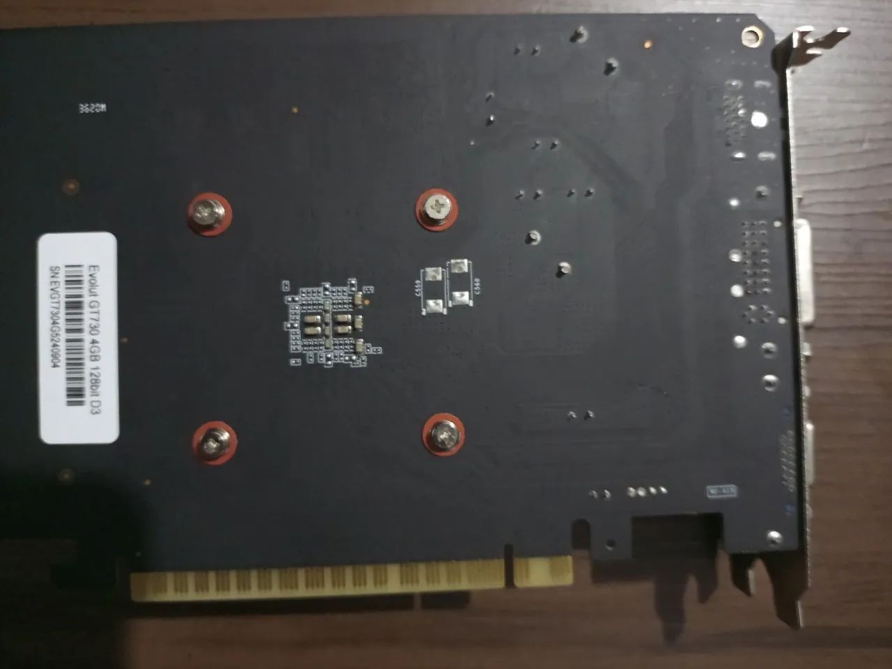 Placa de vídeo com defeito 415076548577873923