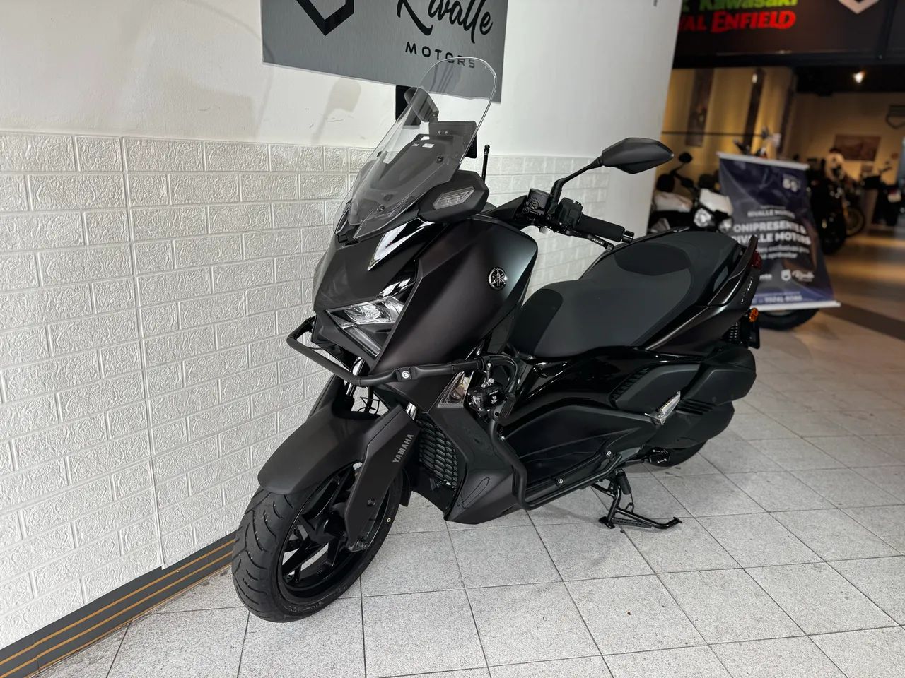 YAMAHA XMAX 300 CONNECTED  - Foto 2