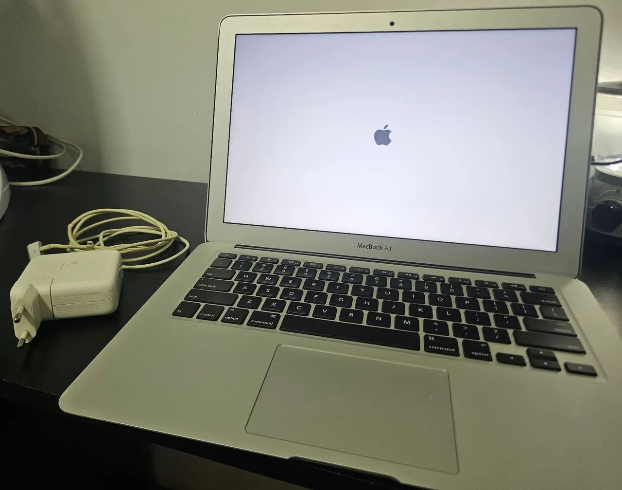 MacBook Air 13" ? i5 | 4GB RAM | Completo - Foto 3