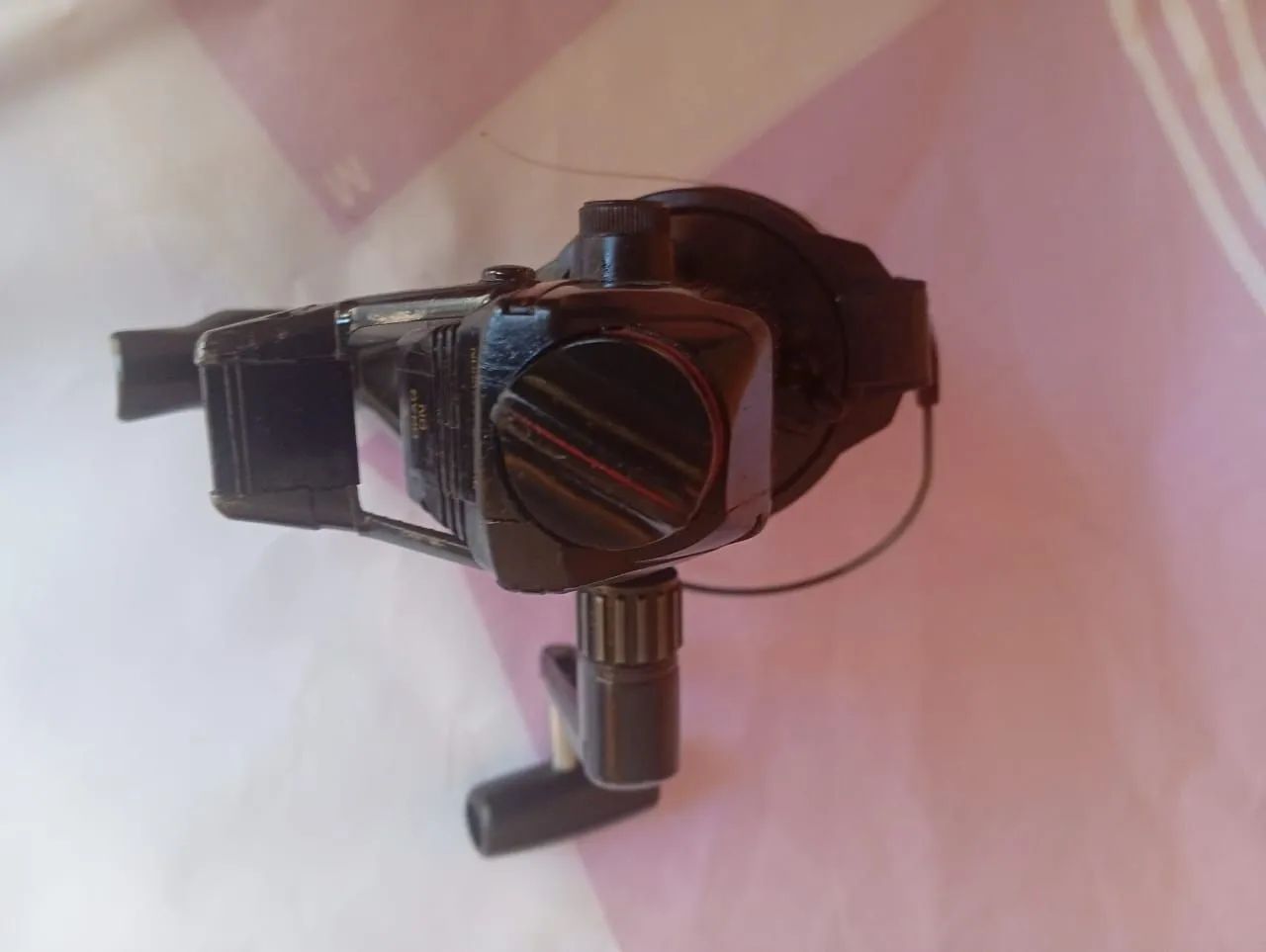 Molinete Shimano Baitrunner 6500 - Foto 5