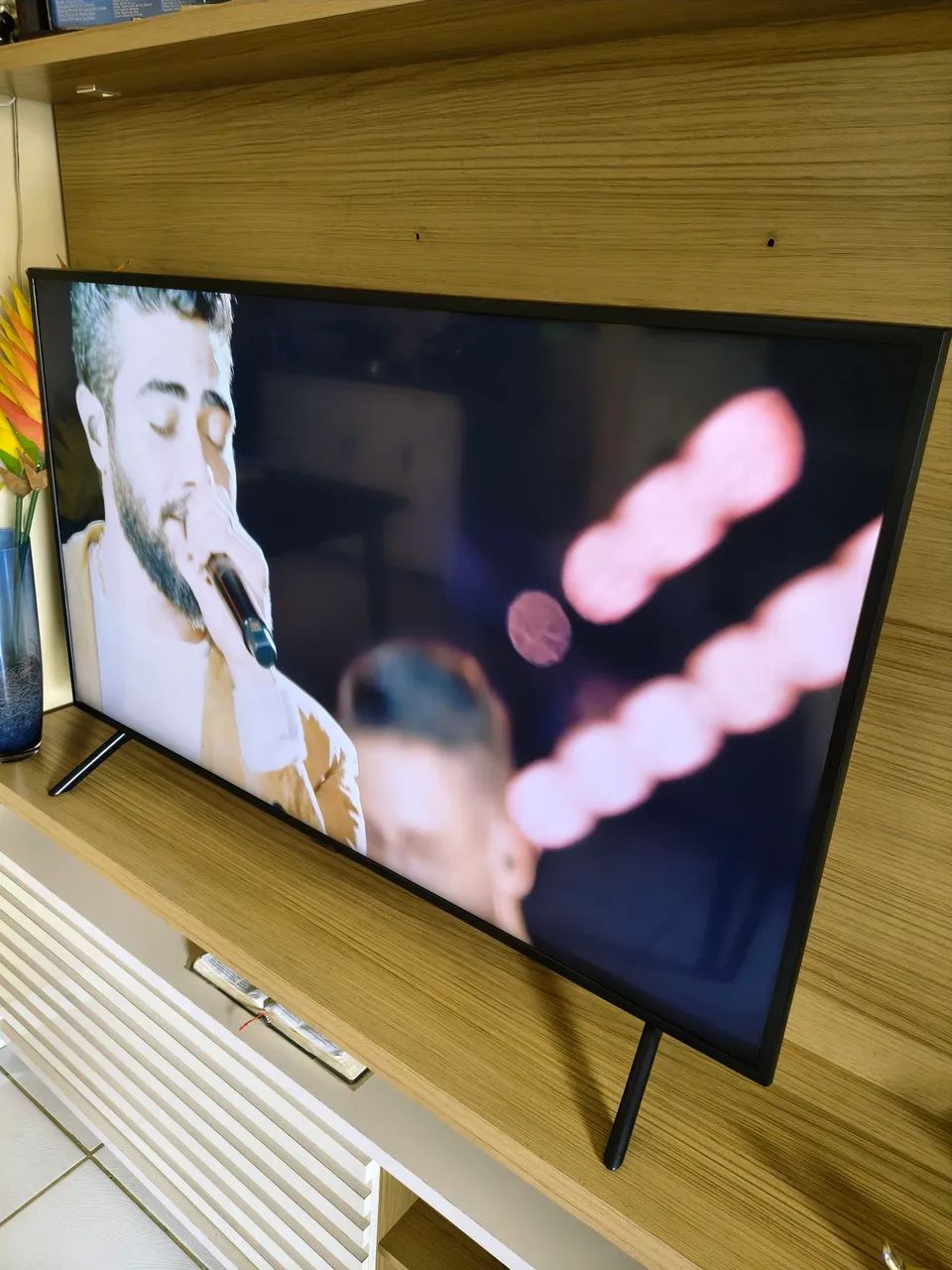 Smart Tv Samsung 50 Pol. 4k LCD em perfeito estado de conservação. - Foto 2
