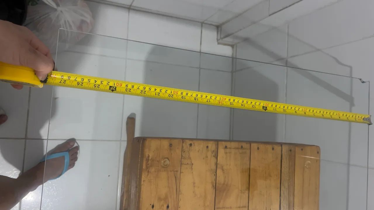 Glass Table64994316067843122