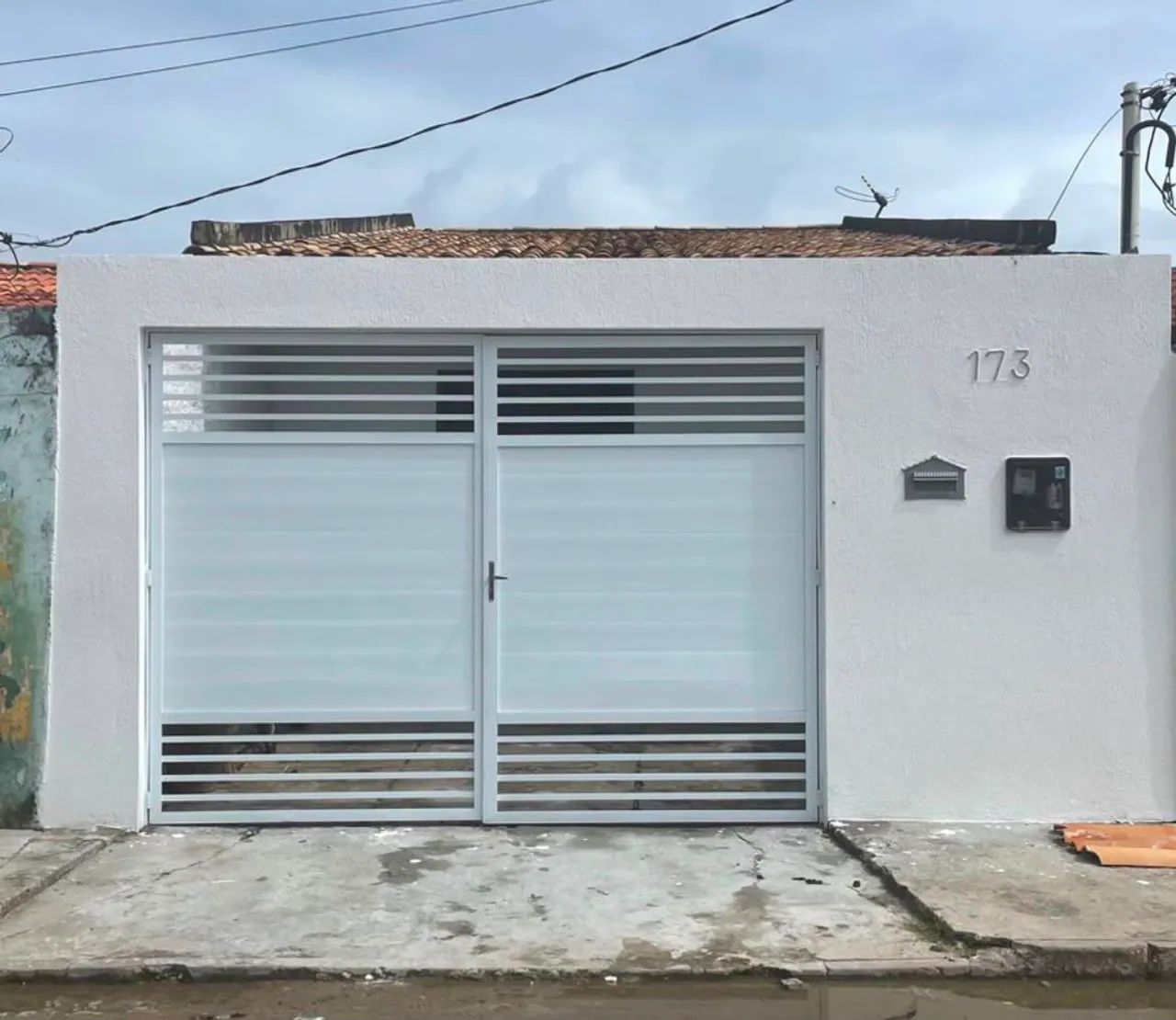   Casa perto da praia ( com mobília )