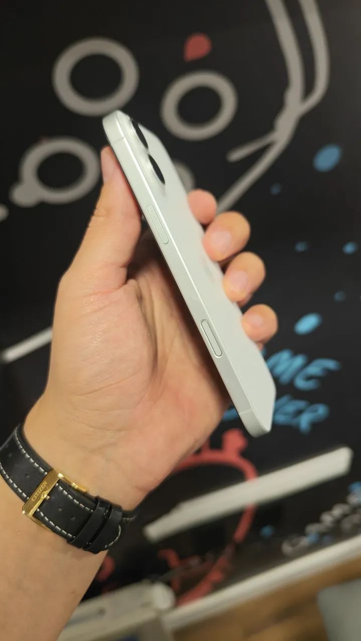 iPhone 16 semi novo  - Foto 2