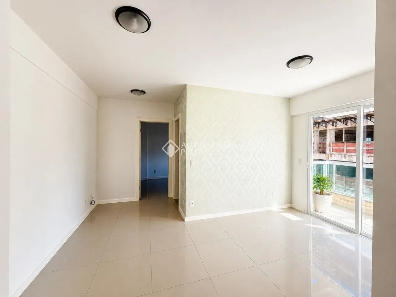 Imóvel para venda com 45 metros quadrados com 1 quarto em Pantanal - Florianópolis - SC