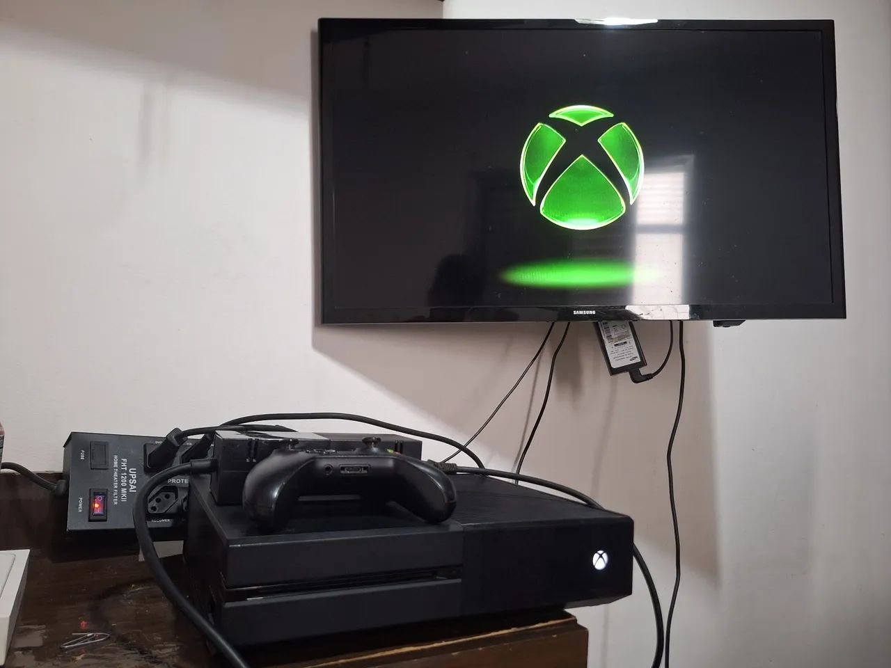 Xbox one IMPECÁVEL / ACEITO TROCA