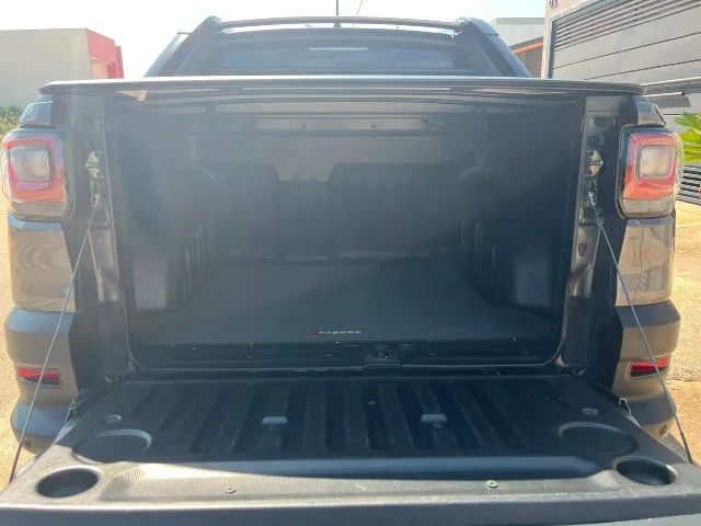 Fiat Strada Volcano 1.3 Flex 8V CD 2022 - Foto 4