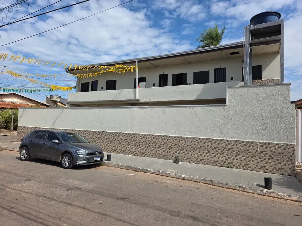 Sobra com KITNETS para investimento em boa localização - Foto 2