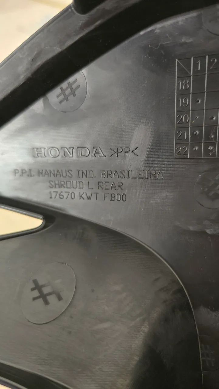 Carenagem interna esquerda ORIGINAL XRE 300 2019 - Foto 3