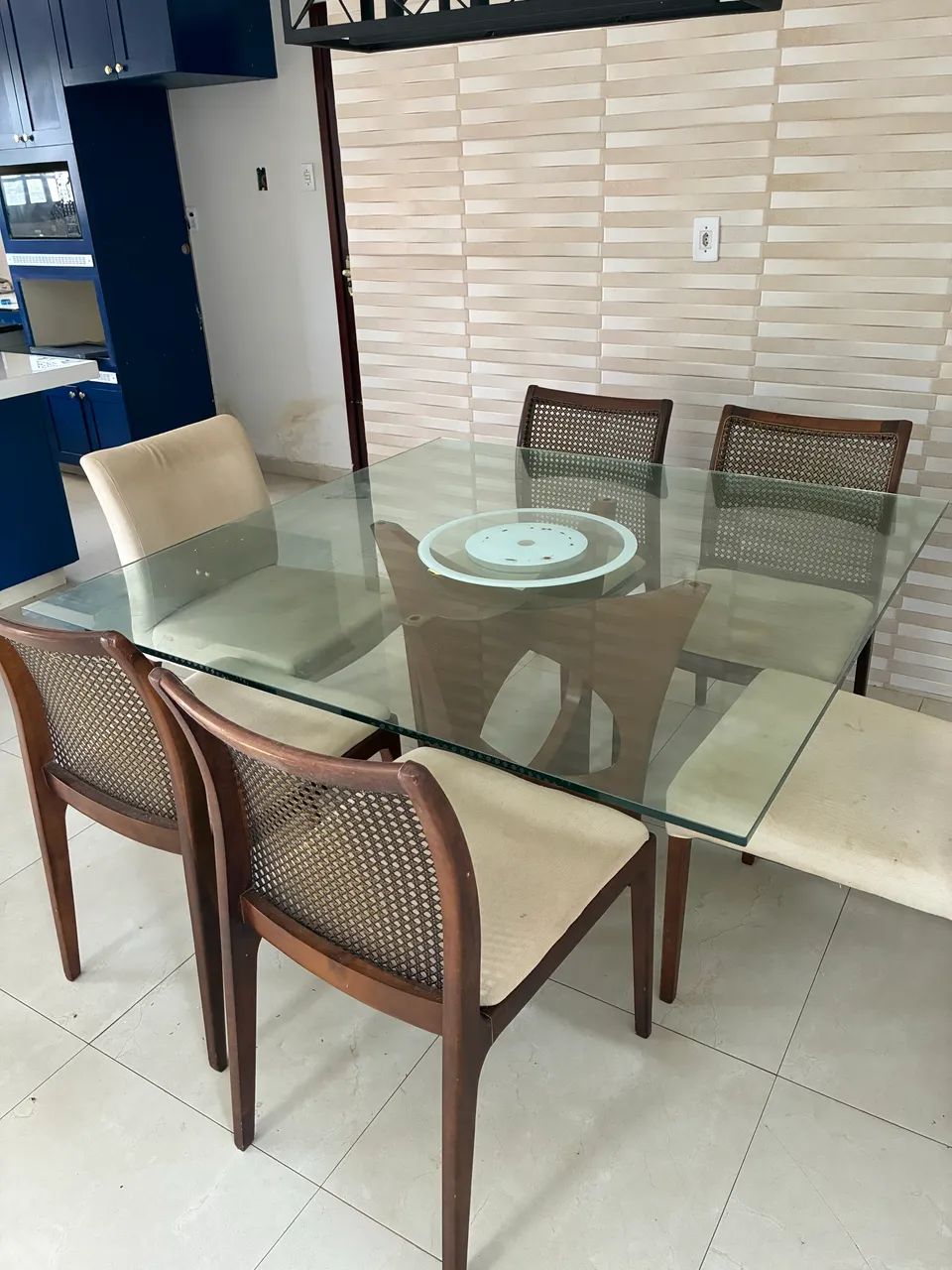 Mesa de madeira belíssima