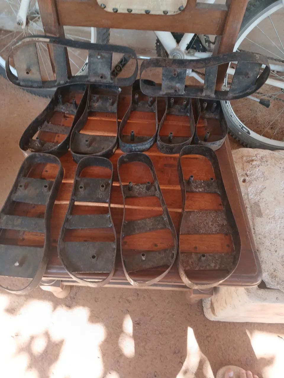 Vendo uma máquina de fazer chinelo  - Foto 2