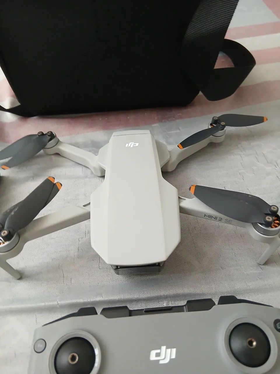 Drone DJI Mini 2 SE + Combo Fly More - Foto 3