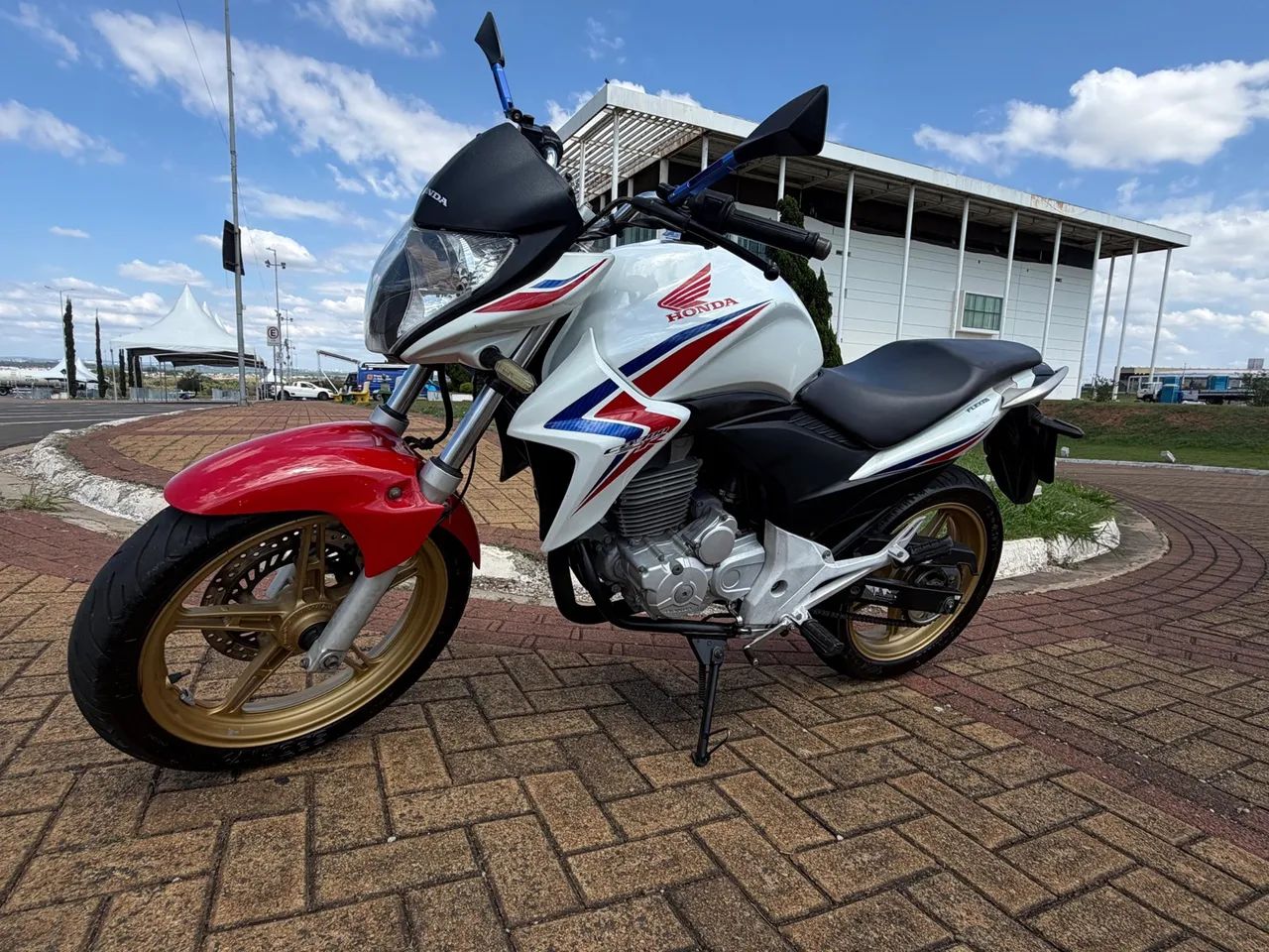 Honda CB 300R - Foto 5