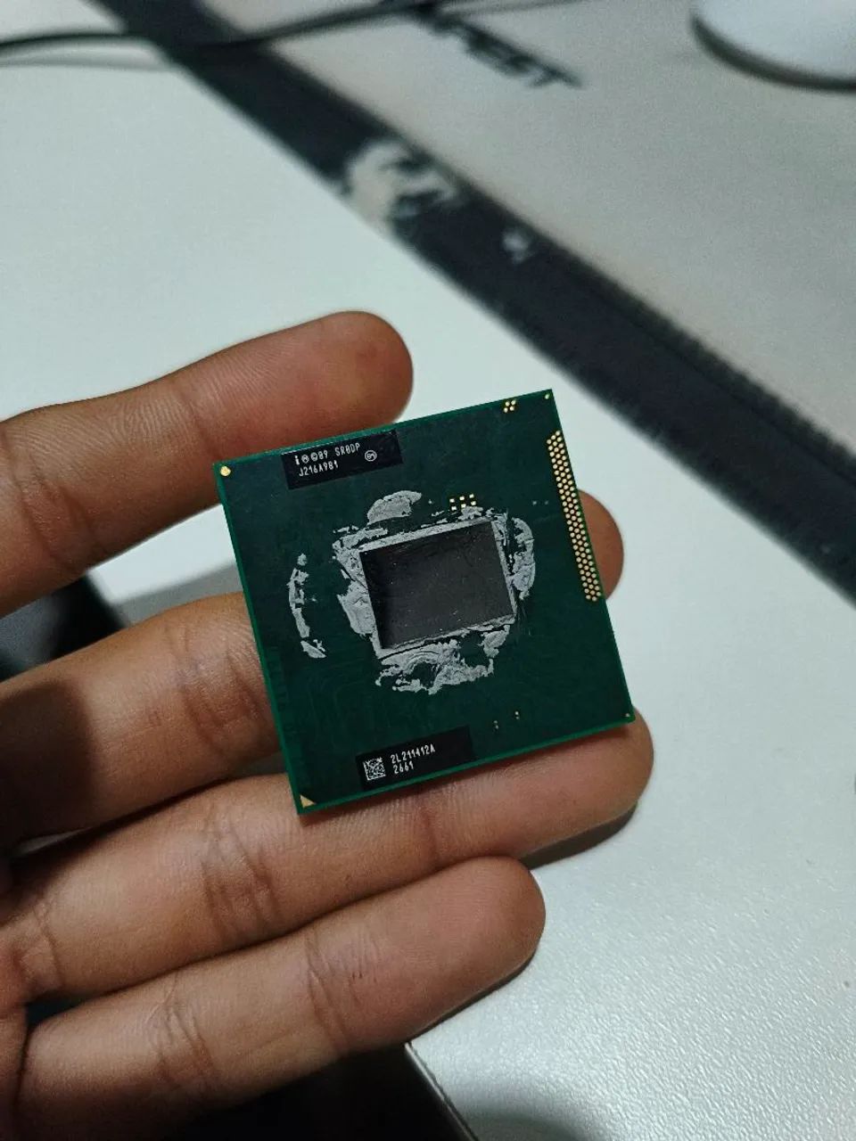  Intel Core i3-2370M, de 2ª geração, para notebook, 2,4 GHz e 2 núcleos/4 threads