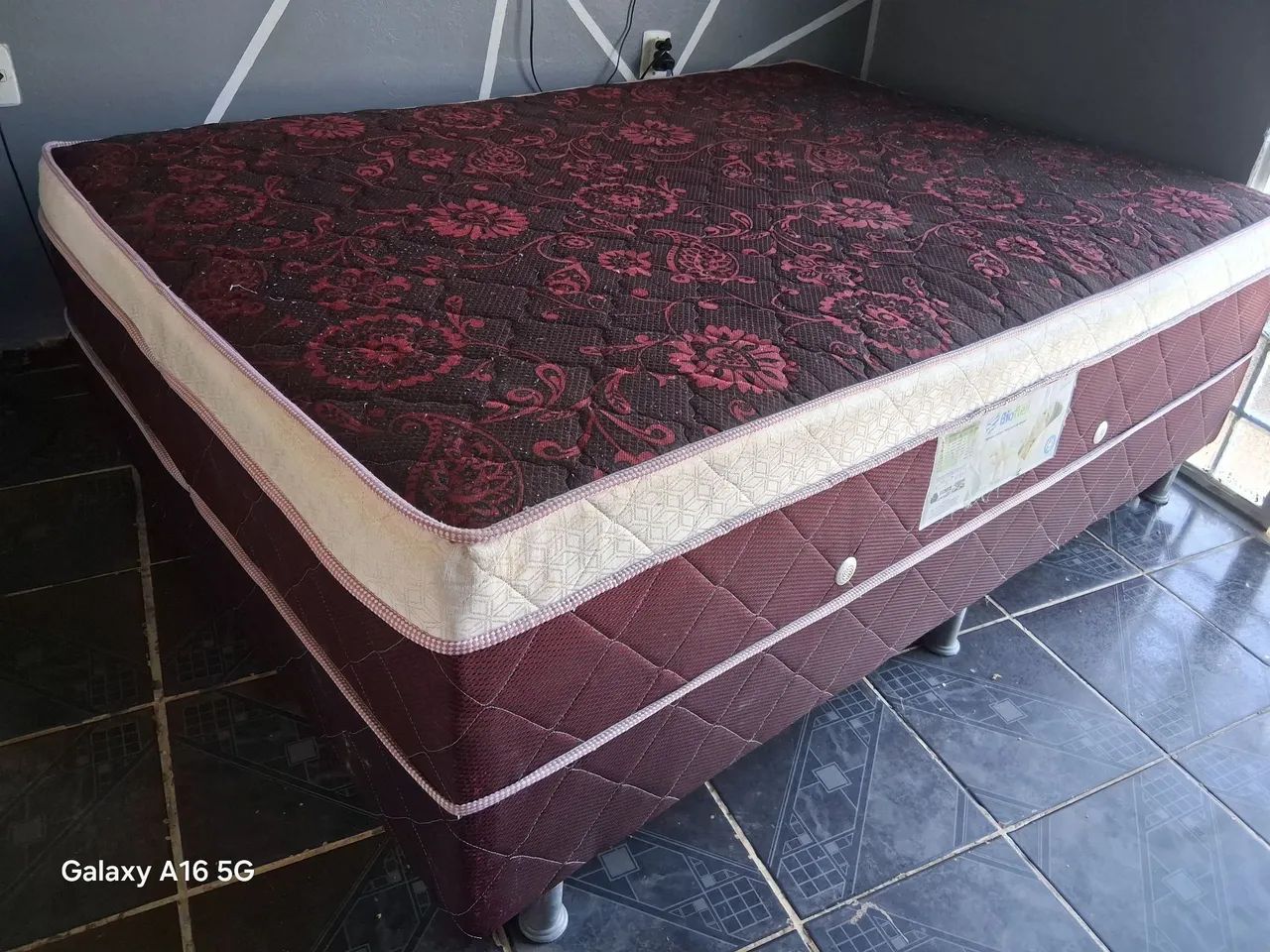 Cama Box Casal De Molas Muito Confortável Higienizada  - Foto 3