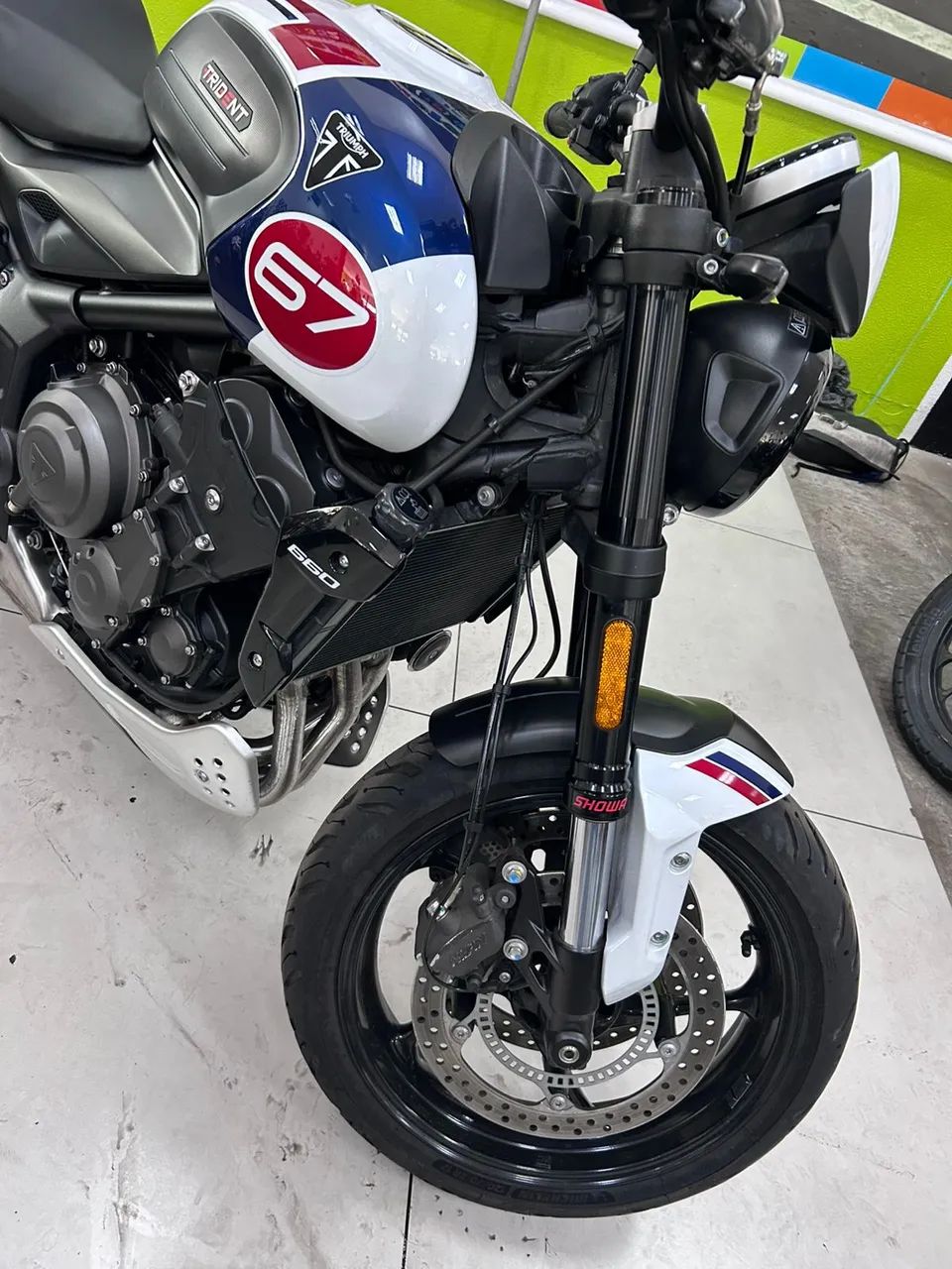 TRIUMPH TRIDENT 660 - Foto 2