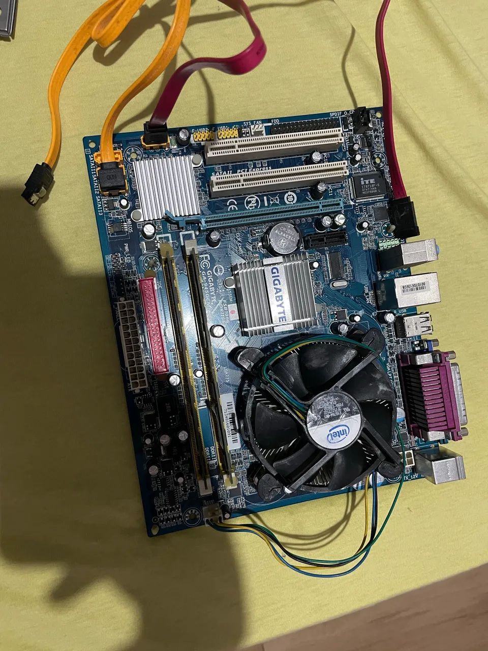 Placa mãe gigabyte  - Foto 2