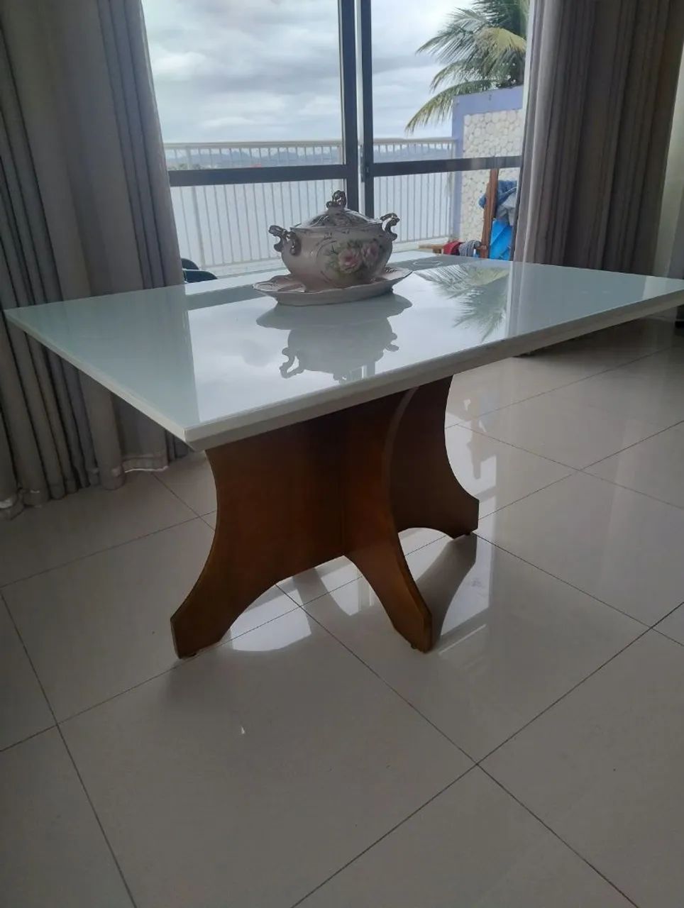 Vendo mesa jantar para 4 cadeiras - Foto 2