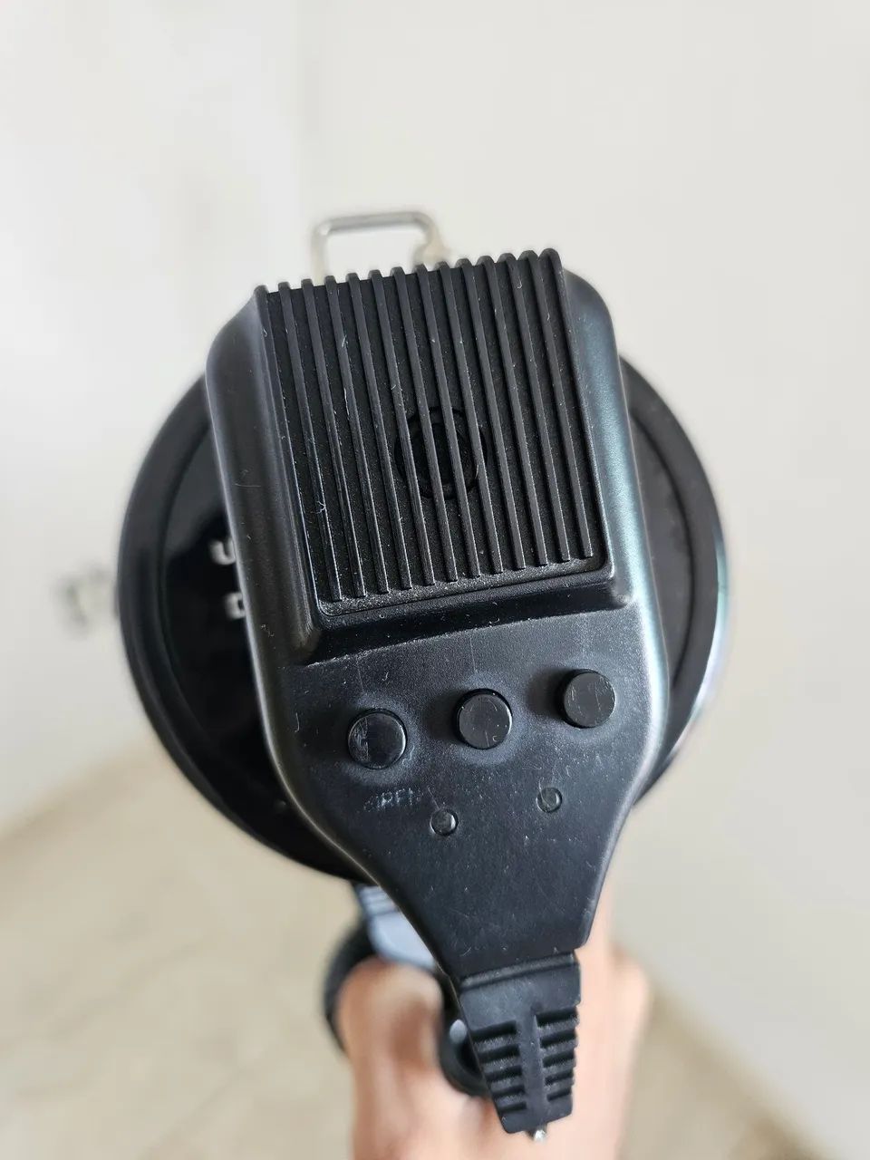 Megafone Profissional Recarregável Com Sirene E Controle "Lelong" - Foto 3