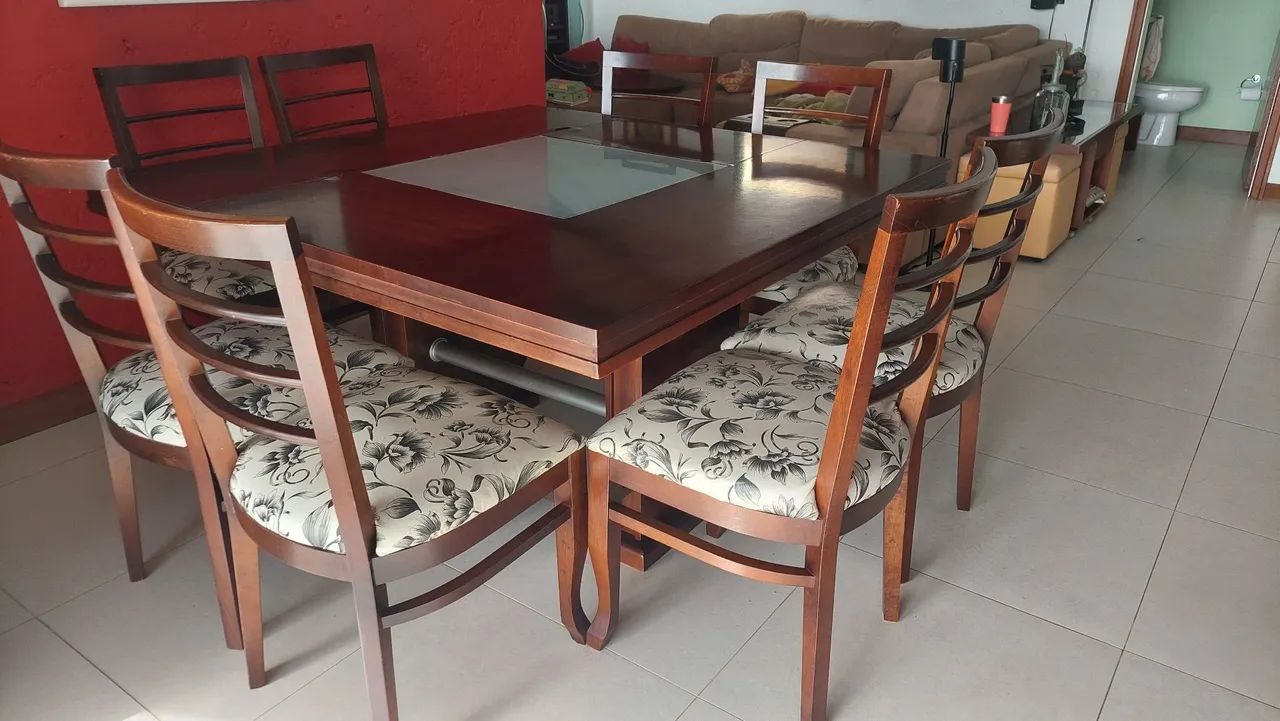 Mesa jantar quadrada com 8 cadeiras
