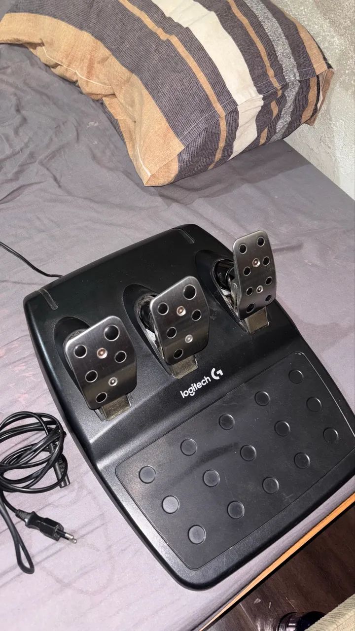 Volante Logitech g29 + cambio