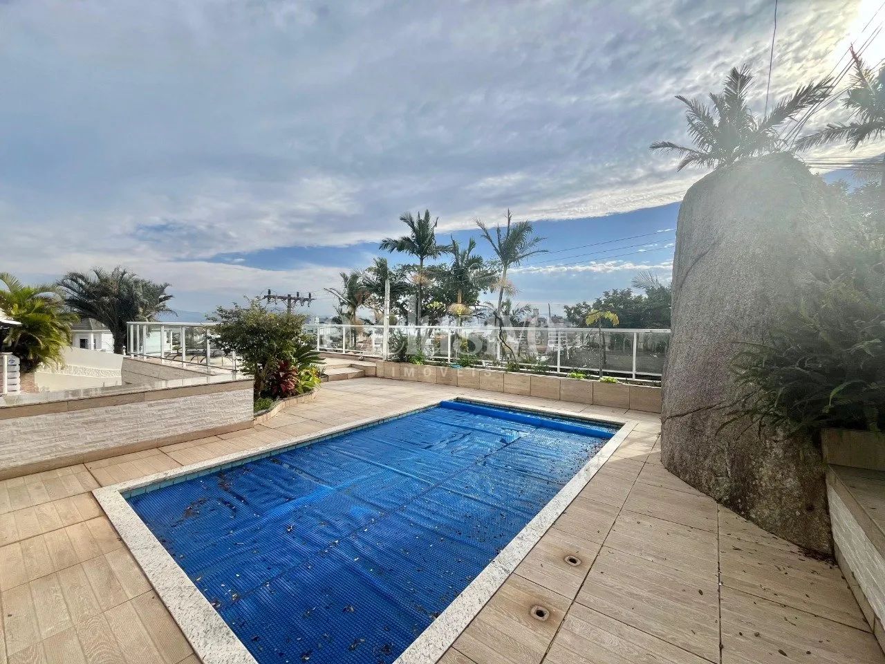 Casa com 5 dormitórios com piscina e vista mar no Itaguaçu - Foto 4