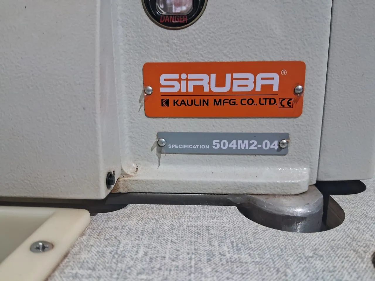 Maquina overlock Siruba direct drive - Foto 4