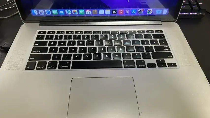 Macbook Pro Retina 15 I7 Quad Core 8gb Ram - Foto 2