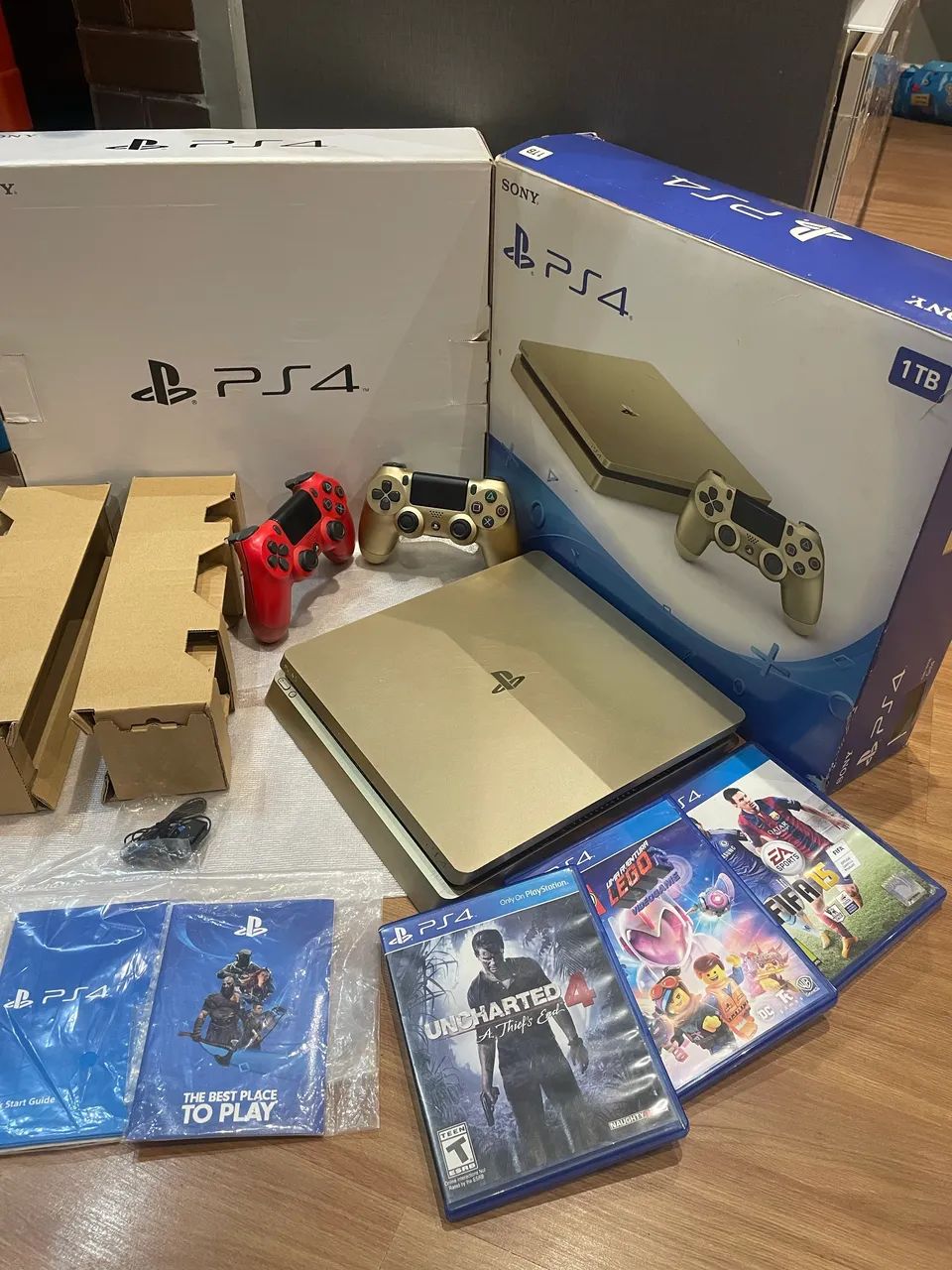 PS4 Slim 1tb dourado gold completo na caixa