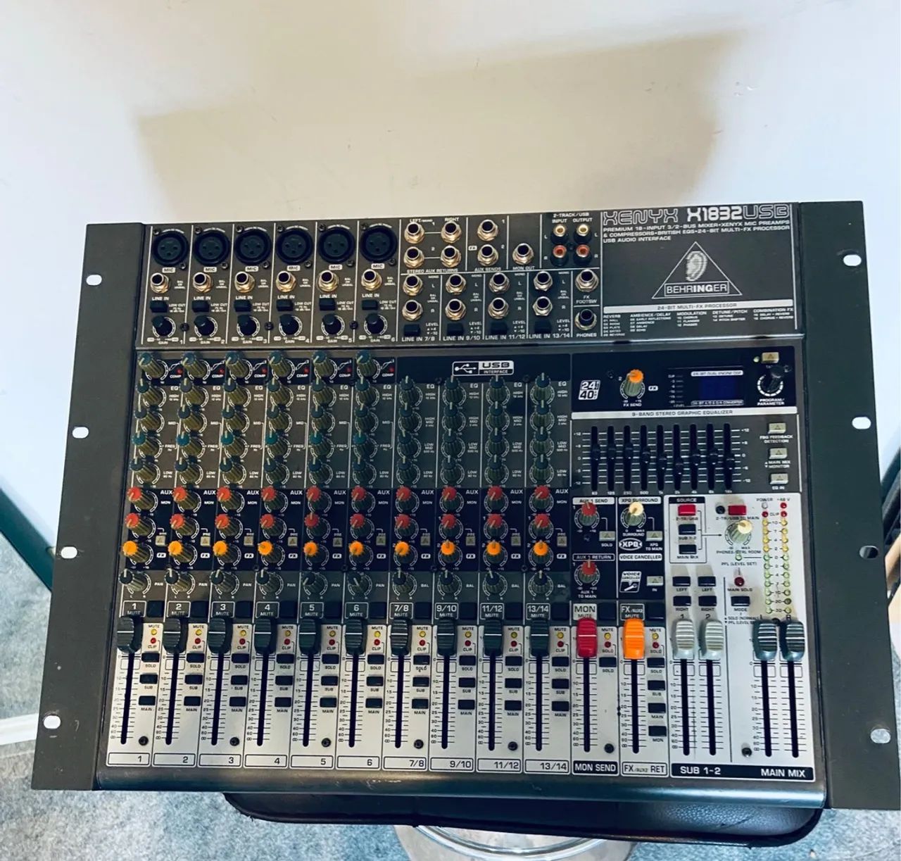 Mesa Mixer USB XENYX