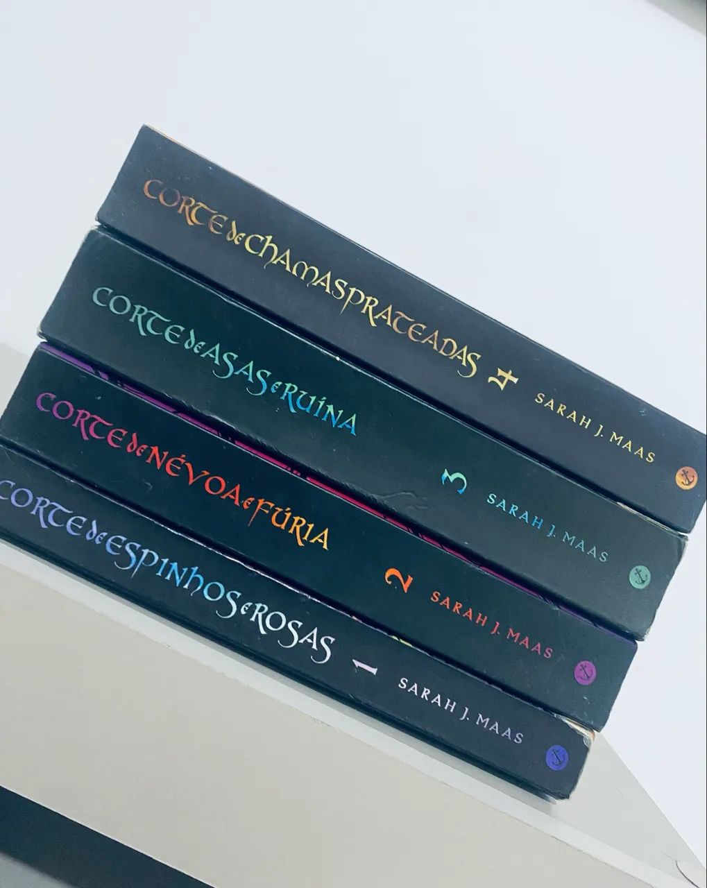 BOX ACOTAR + CORTE DE GELO E ESTRELAS
