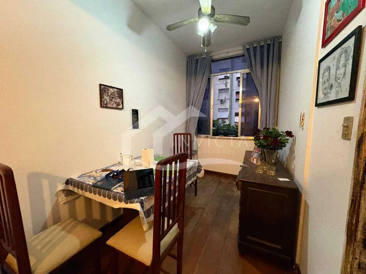 2 QUARTOS COM VAGA ESCRITURADA EM ÓTIMA LOCALIZAÇÃO !!!!