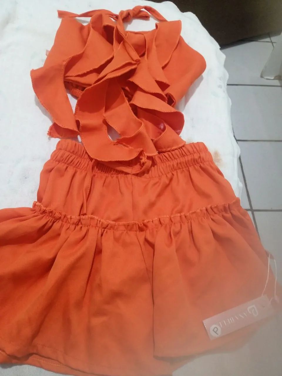 Conjunto laranja short e cropd (P) 