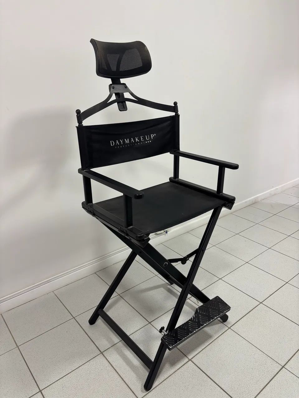 DayMakeup Chair / Makeup Artist