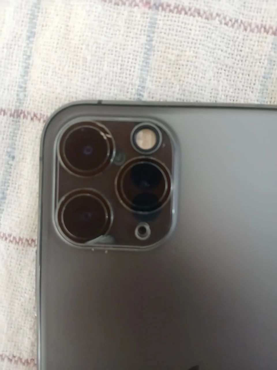 Iphone 11 pro 64gb - Foto 2