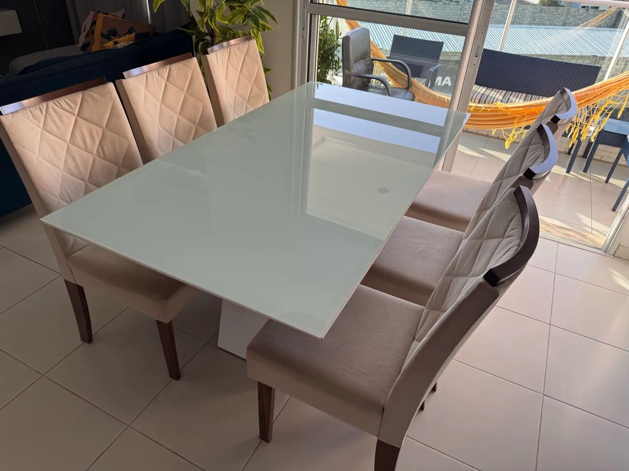 Mesa e 6 Cadeiras