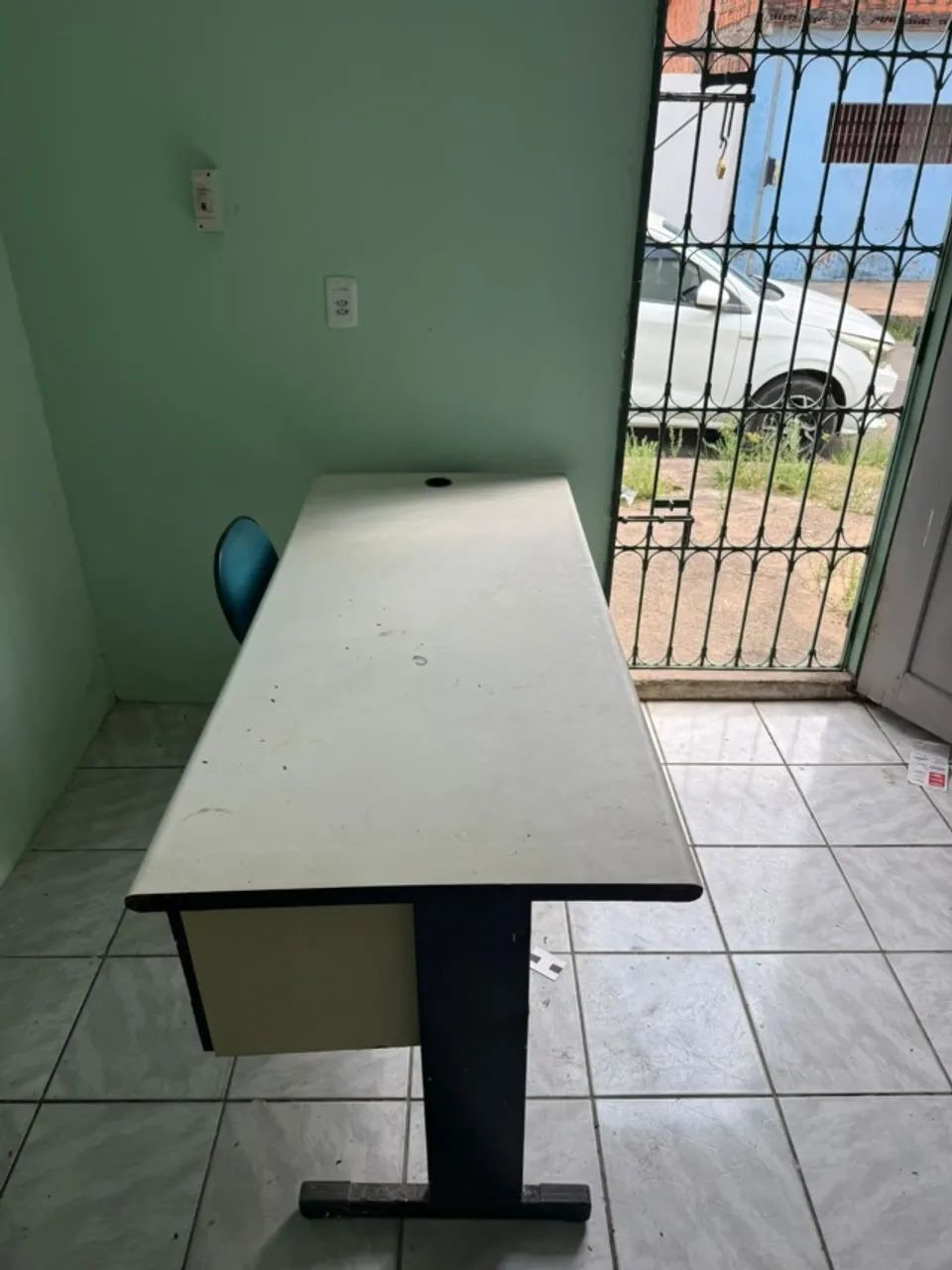 KIT 2 MESAS MDF + 2 CADEIRAS ESCRITORIO  - Foto 2