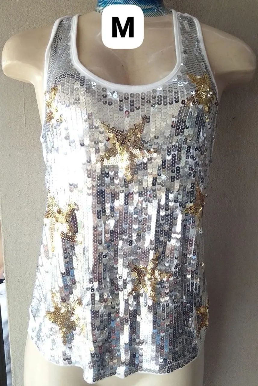 CAMISETA REGATA BORDADA COM PAETÊS 