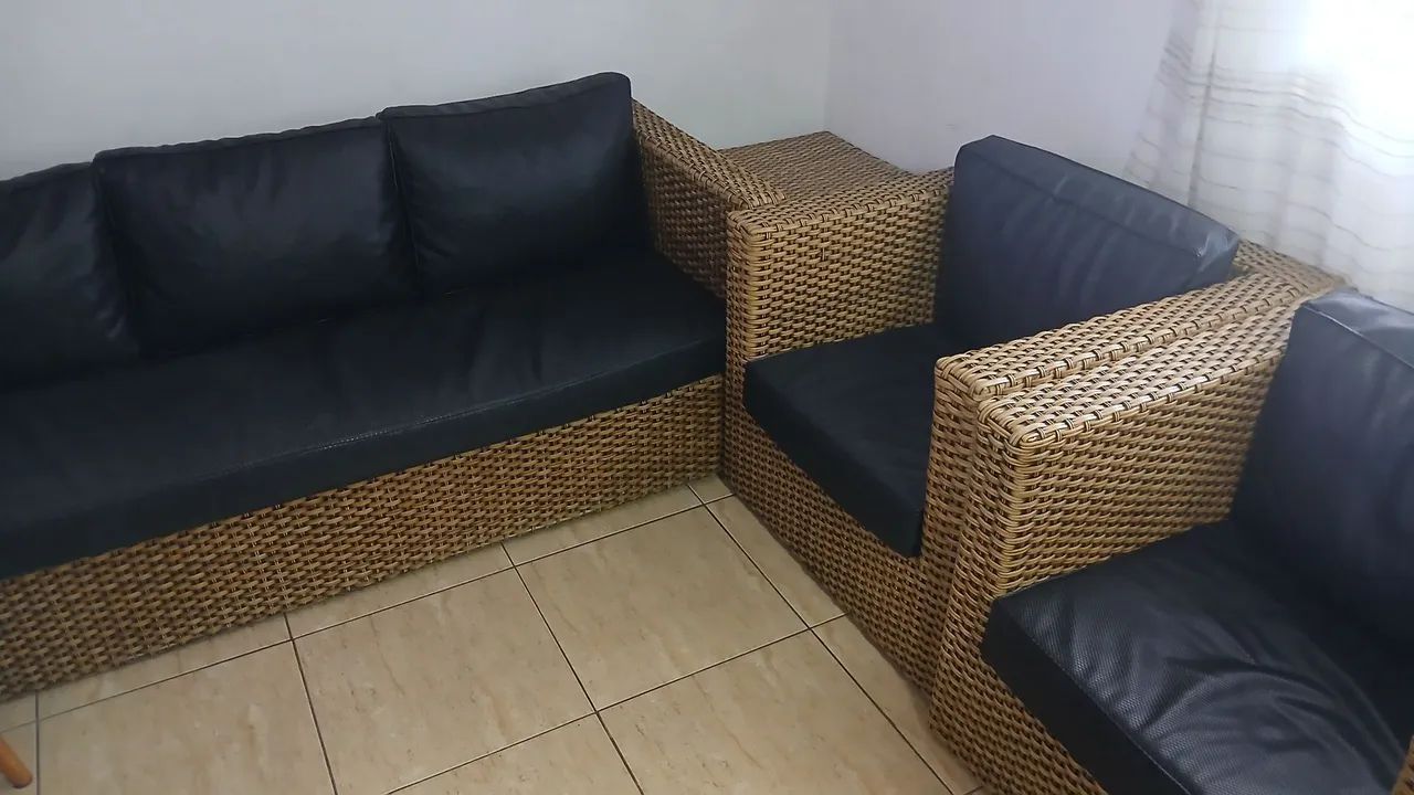 Sofá de fibra sintética 