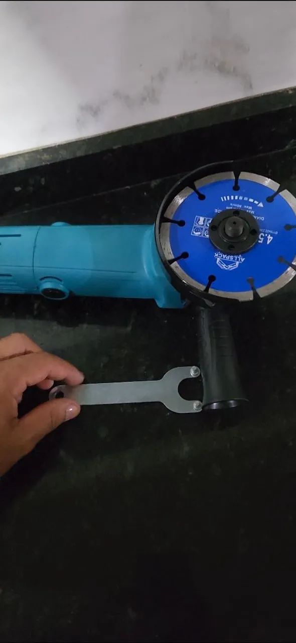 ESMIRILHADEIRA NOVA 